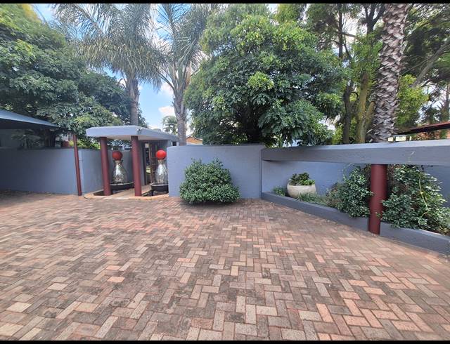 4 bed property for sale in AERORAND